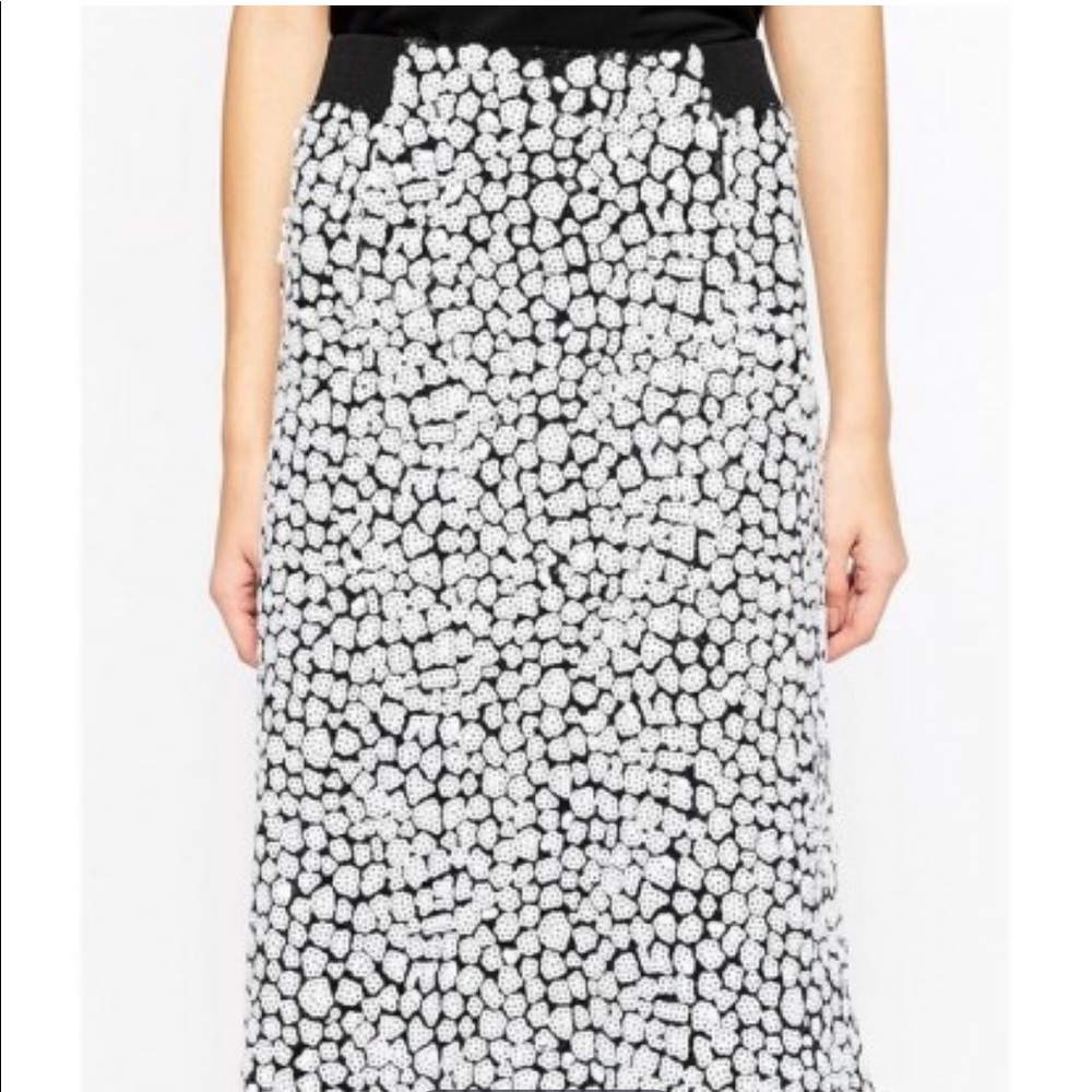 Blk and sequin skirt